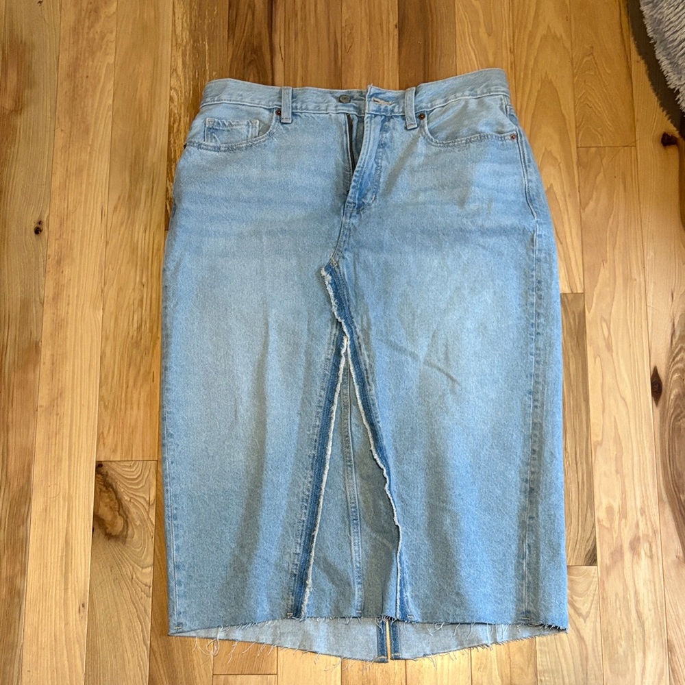 Stylish Denim Skirt